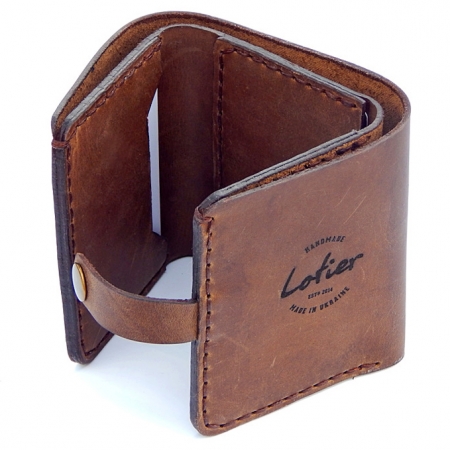 Кожаный коричневый кошелек Triple Wallet Brown Lotier